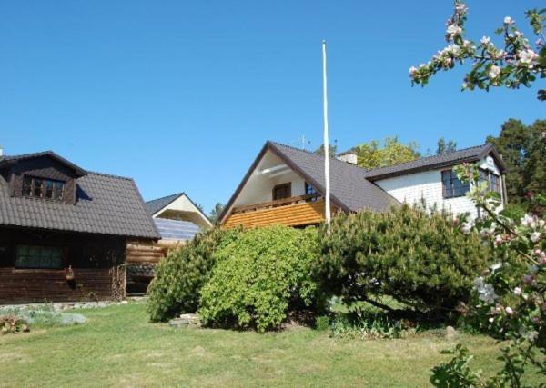 Käsmu Laane Pansion Bed & Breakfast エクステリア 写真