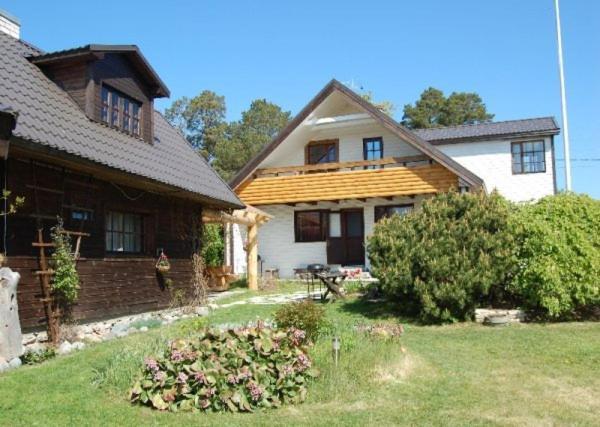 Käsmu Laane Pansion Bed & Breakfast エクステリア 写真